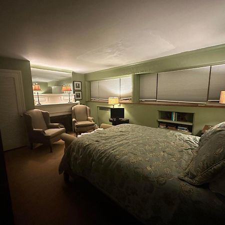 The Oaks B&B Hotel And Spiritual Center Джеймстаун Экстерьер фото