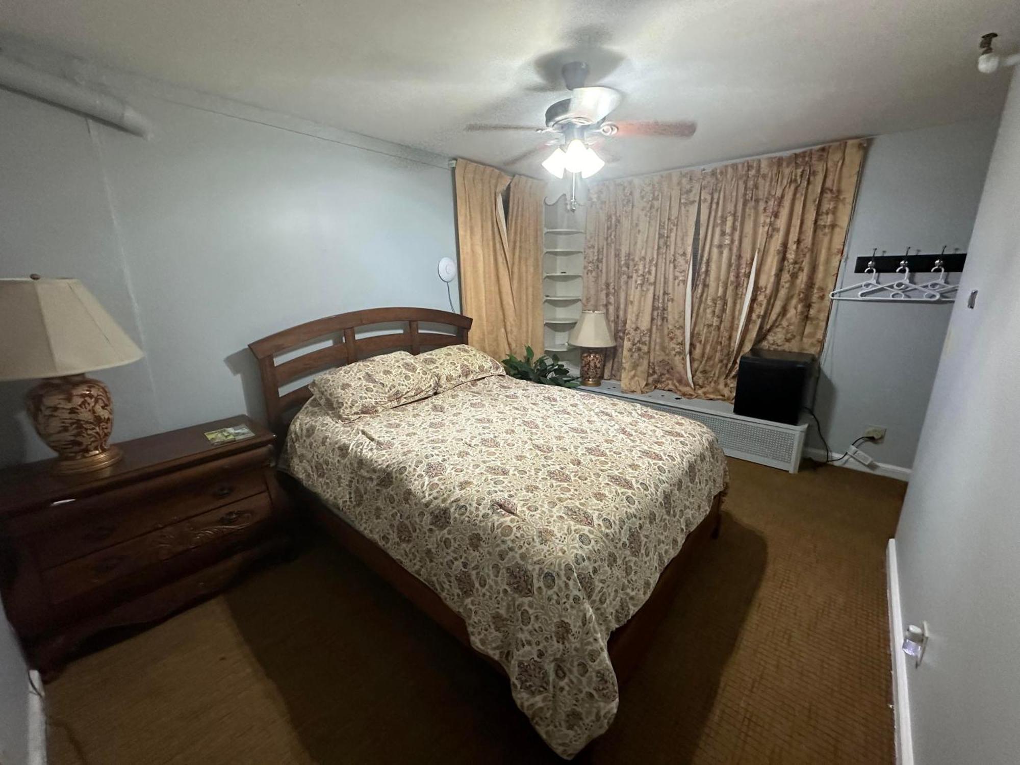 The Oaks B&B Hotel And Spiritual Center Джеймстаун Экстерьер фото